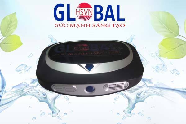 máy khử mùi ô tô
